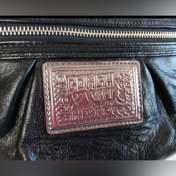 Coach Poppy Leather Crossbody 🖤 - Picture 3 of 10